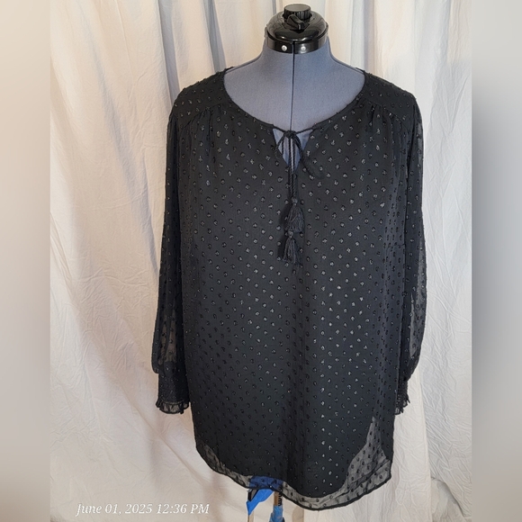 Ava & Viv Sparkling Dot Black Tie Front Relaxed Blouse - Picture 2 of 10